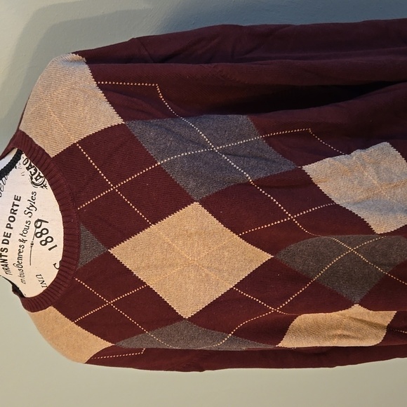 Printed Sweater - Picture 7 of 7